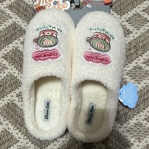 Moon Cake I LOVE YOU SO MATCHA Plush Slippers Women’s XL (Size 11)
